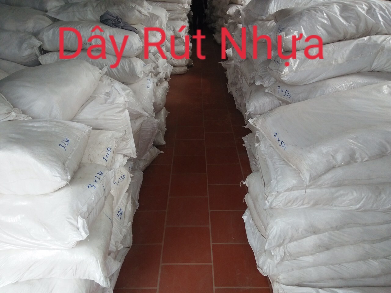 dây rút nhựa Trắng + Đen